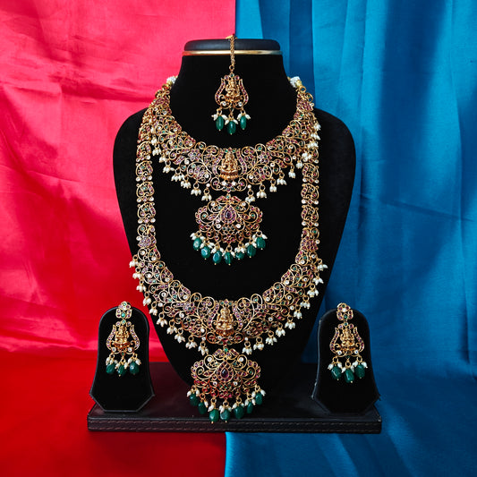 Beautiful Kundan Combo Set