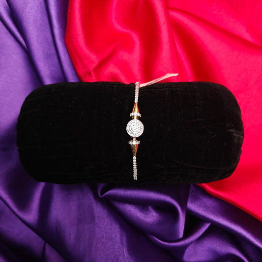 Beautiful Gold Bracelet In White Stone