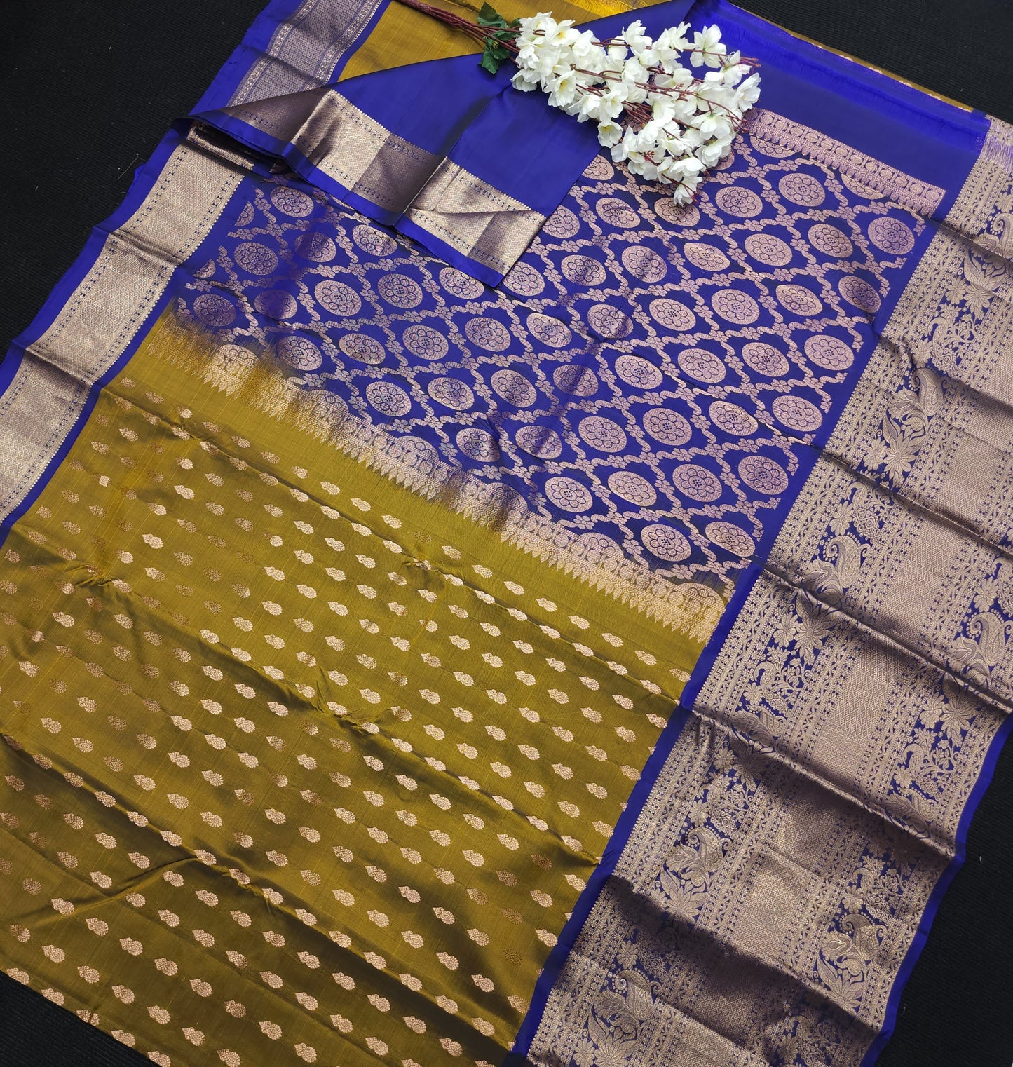 Kanchi Pattu Handloom Butta Light Weight Saree
