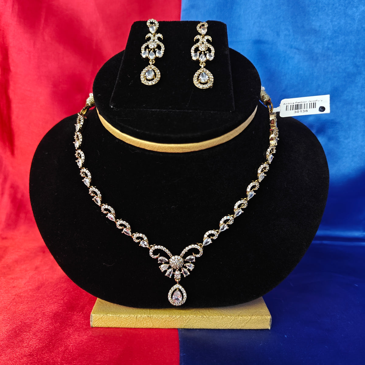 Beautiful Mini Haaram In White Stone