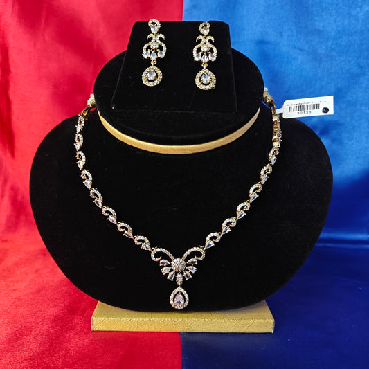 Beautiful Mini Haaram In White Stone
