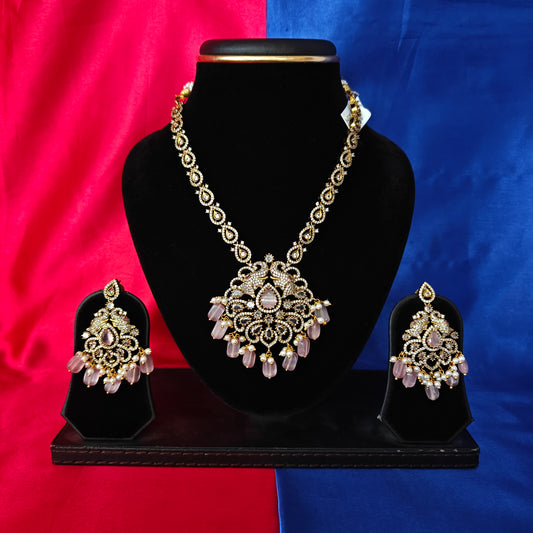 Elegant Victorian Short Necklace In Baby Pink Beads