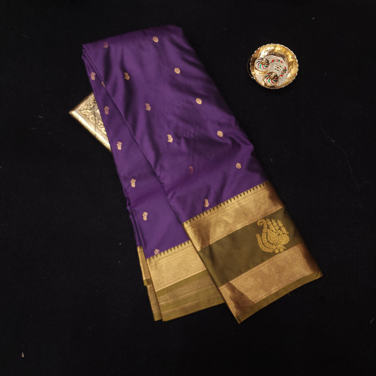 Semi Gadwal Pattu Saree