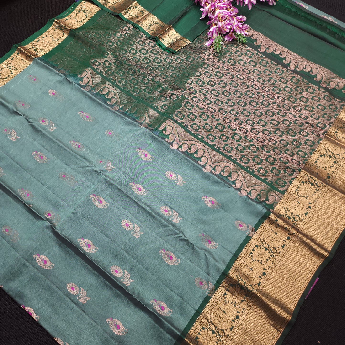 Handloom Kanchi Pattu Butta Light Weight Saree