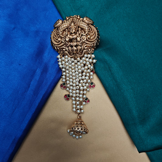 Beautiful Nakshi Short Jada With Pearls
