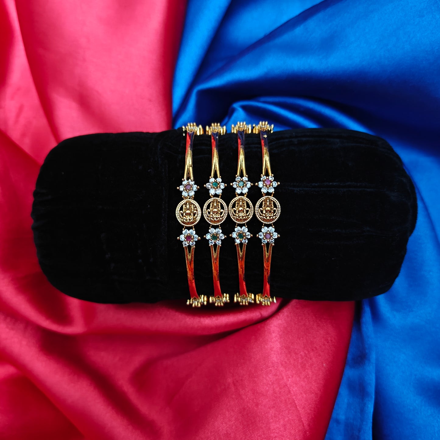 Beautiful Nakshi Bangle With Laxmi Idol