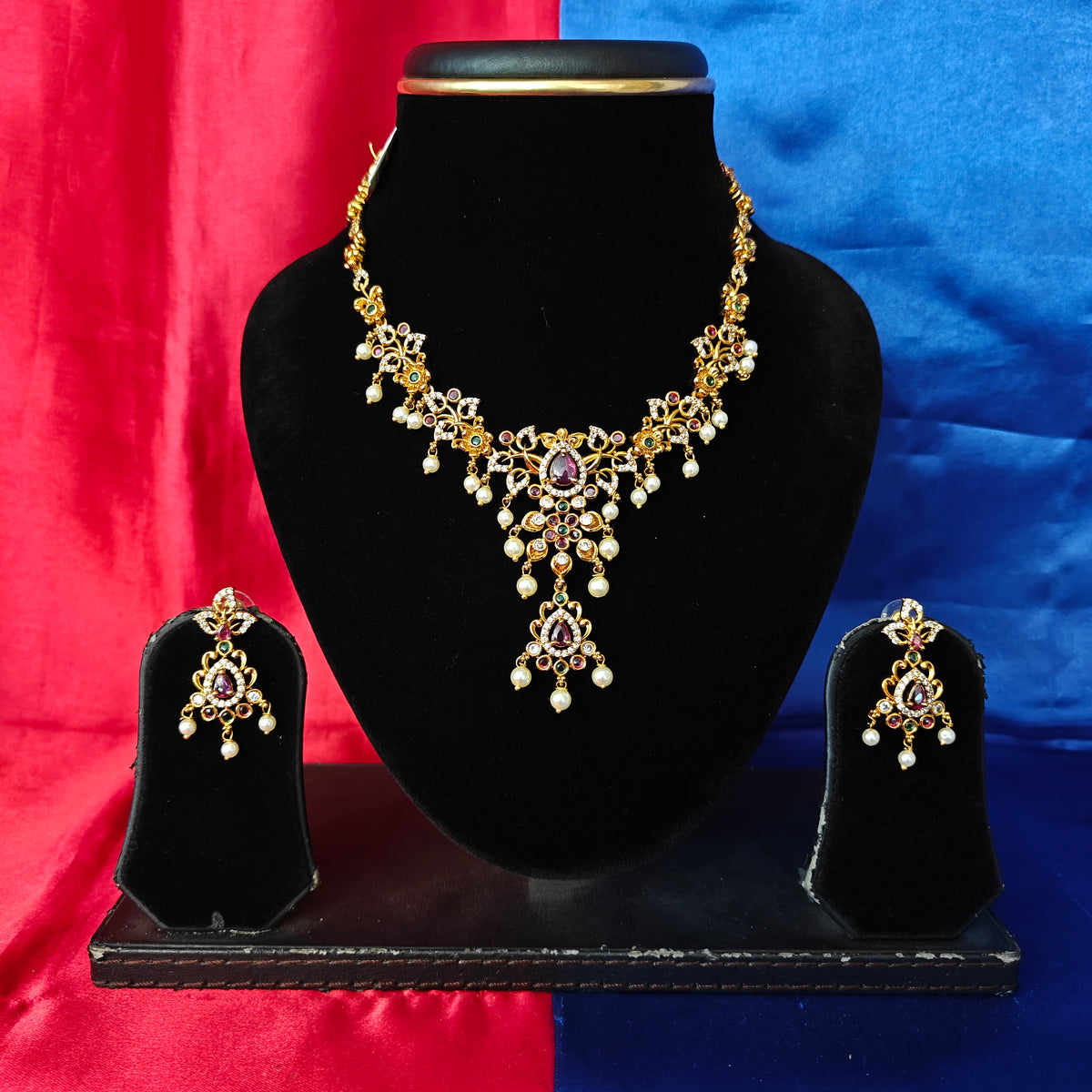 Beautiful Kempu Short Necklace