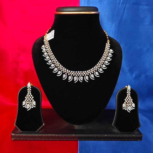 Beautiful GJ Short Necklace
