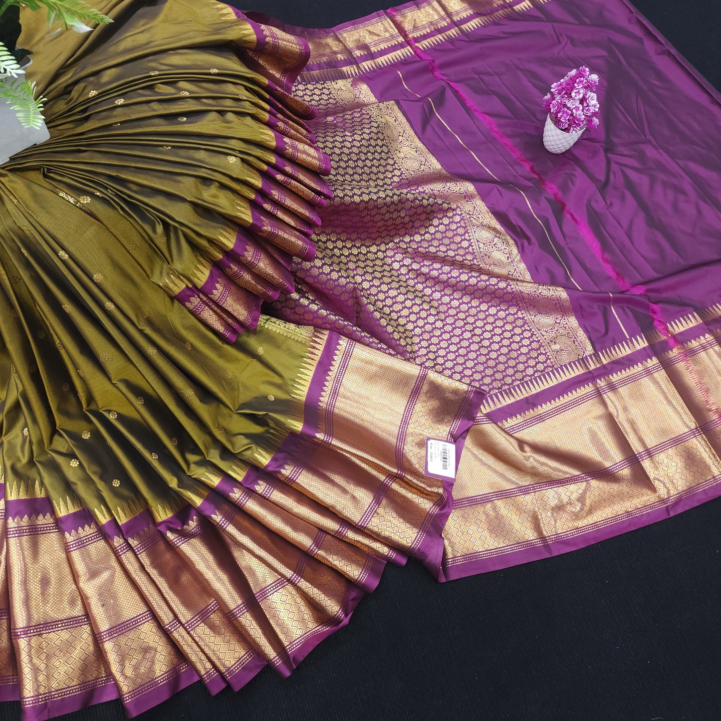 Gadwal semi Pattu Saree