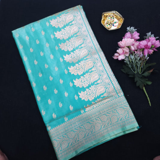 Trending Banaras Vintage saree