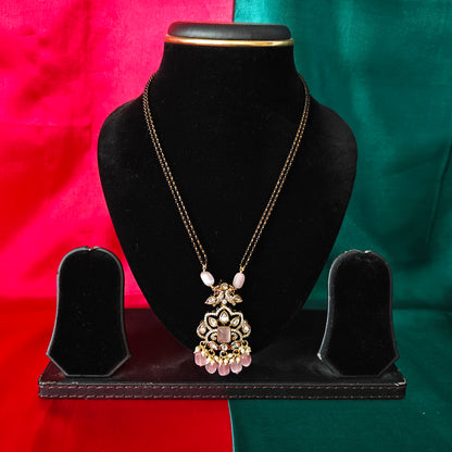 Beautiful Black Beads Short In Baby Pink Beads