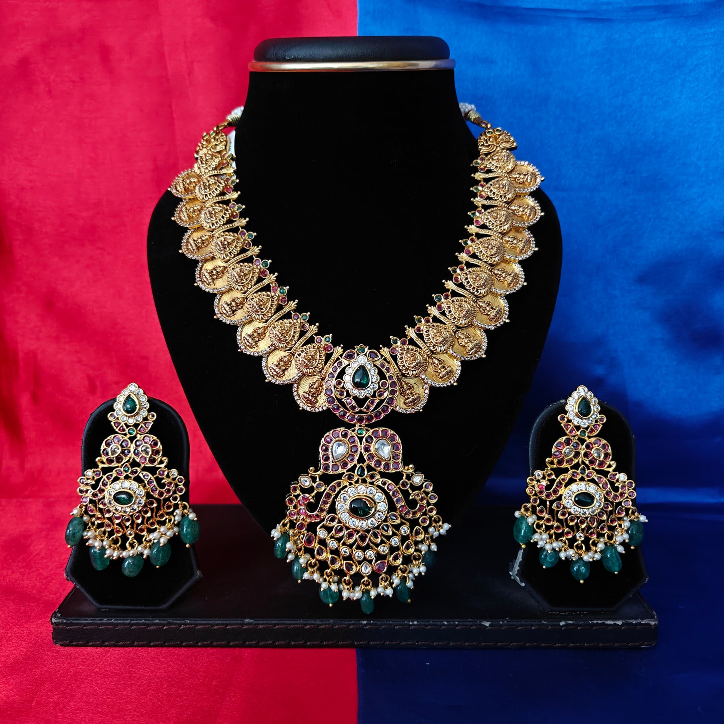 Beautiful Jadau Kundan Kasulu Short Necklace