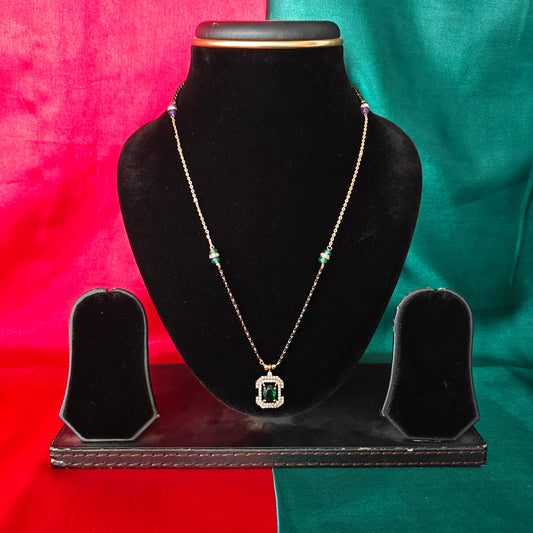 Beautiful Simple Black Beads Short In Green Stone