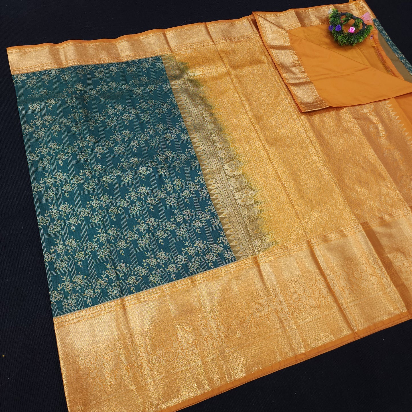 Resham Mix Kanchi Pattu Checks Sarees