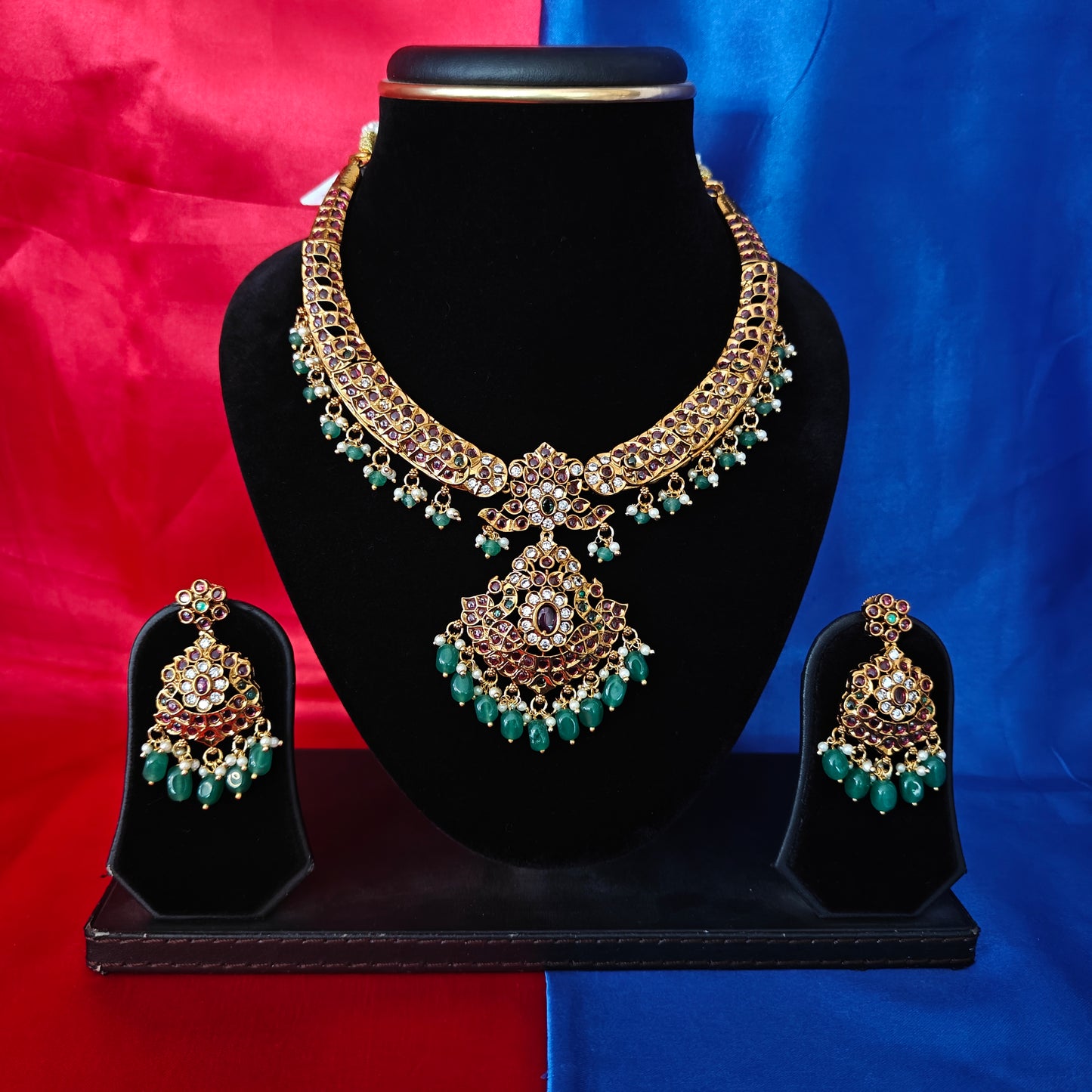 Beautiful Jadau Kundan Kante Necklace
