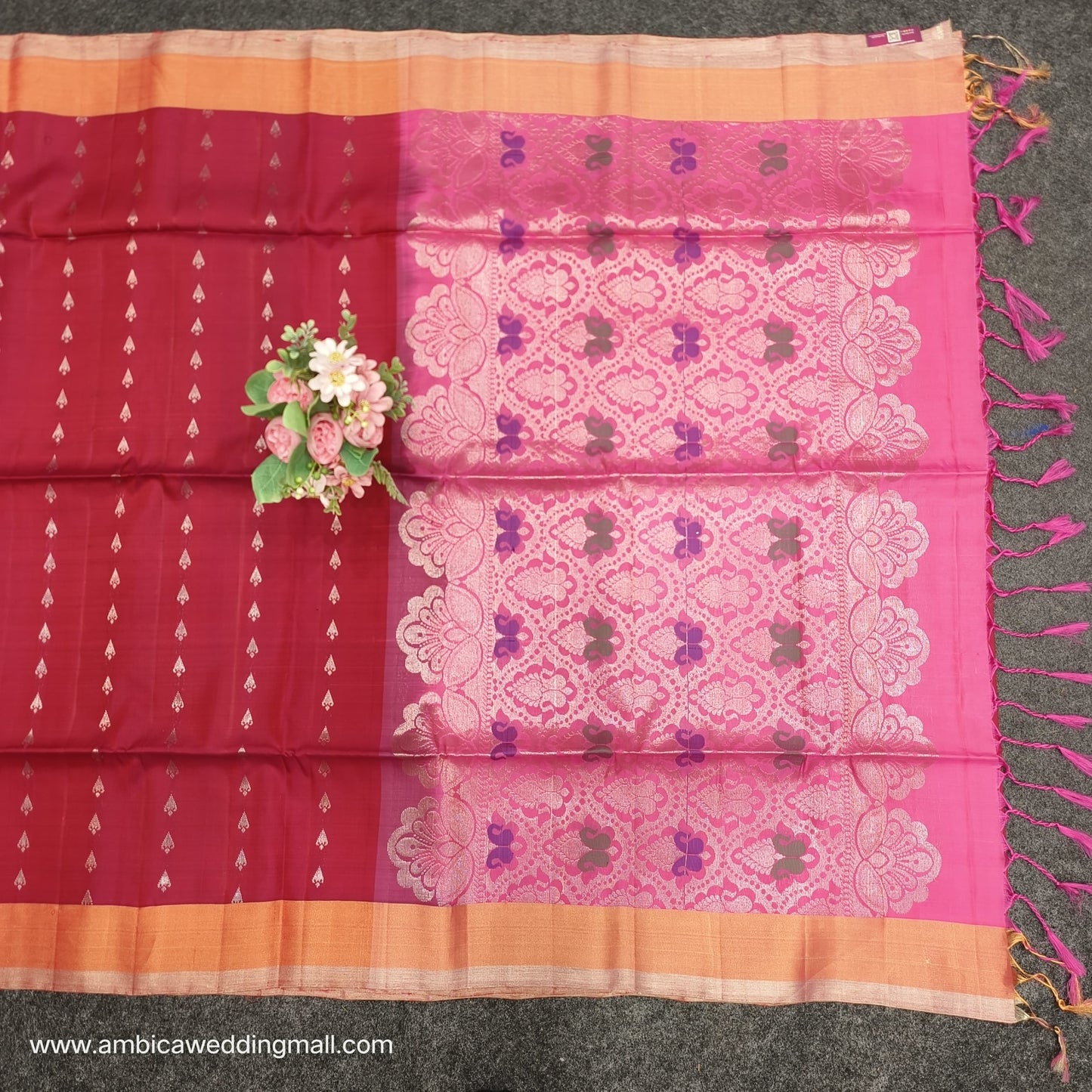 Handloom Kanchi Pattu 2Two Work Butta Saree