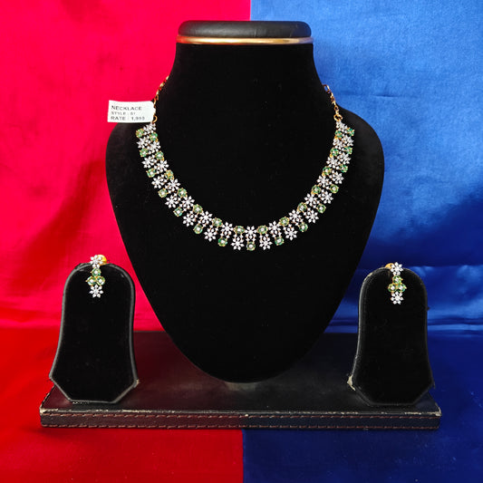 Beautiful GJ Short Necklace In Green Stone