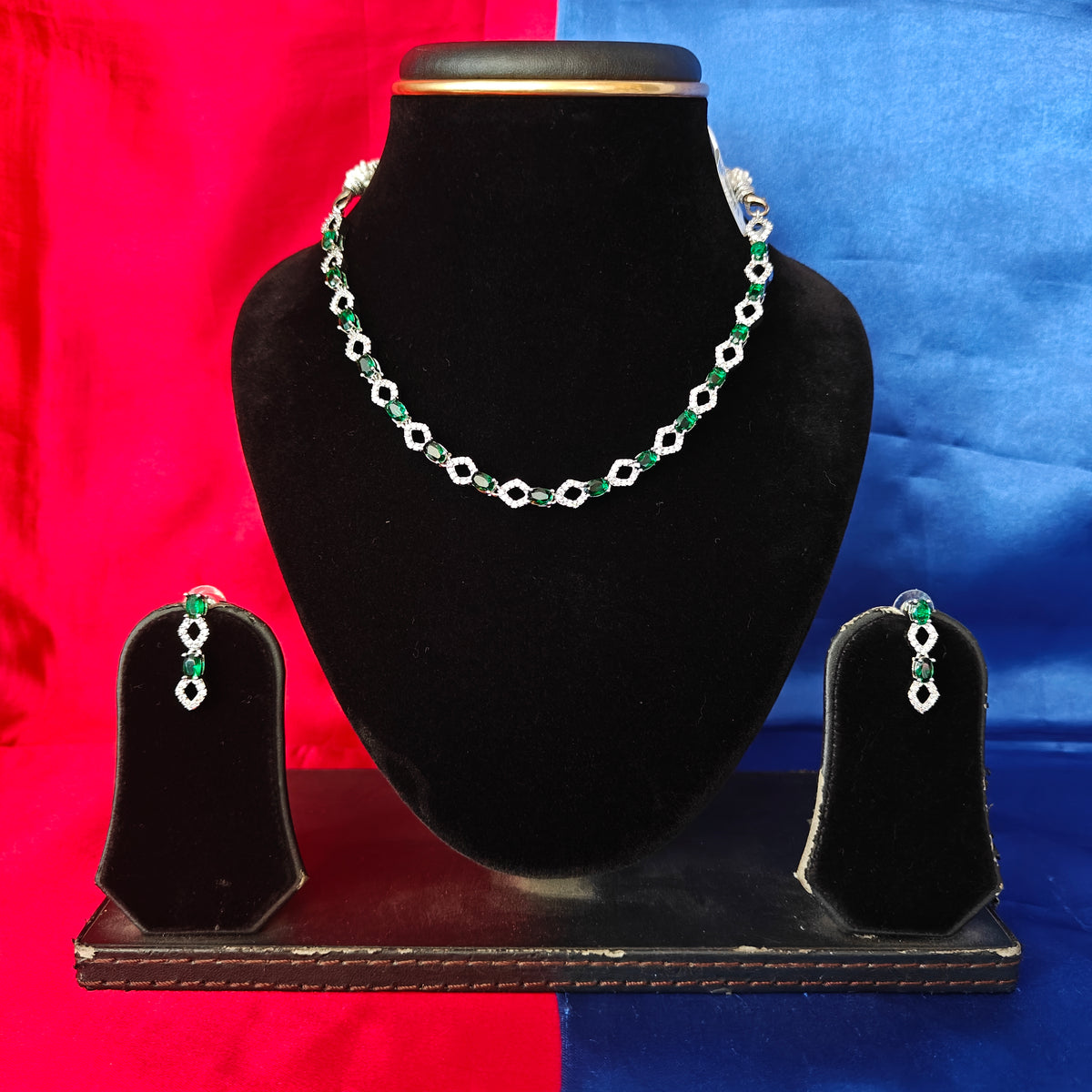 Elegant AD Short Necklace In Green Coloured Stone