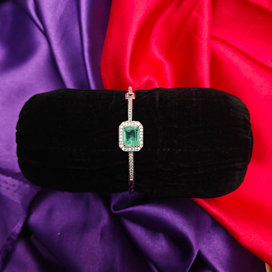 Beautiful GJ Bracelet In Pista Green Stone