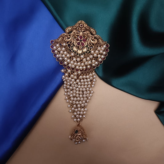 Elegant Short Jada With Pearls
