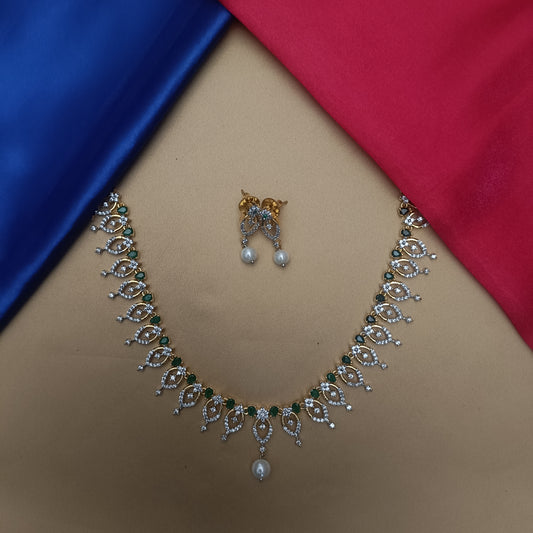 Elegant GJ Short Necklace