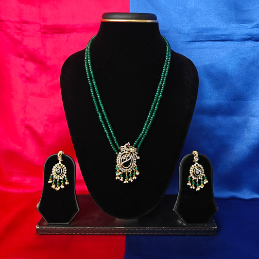 Beautiful Honex Necklace In Green Colour