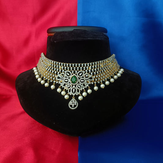 Beautiful GJ Choker In Green Stone