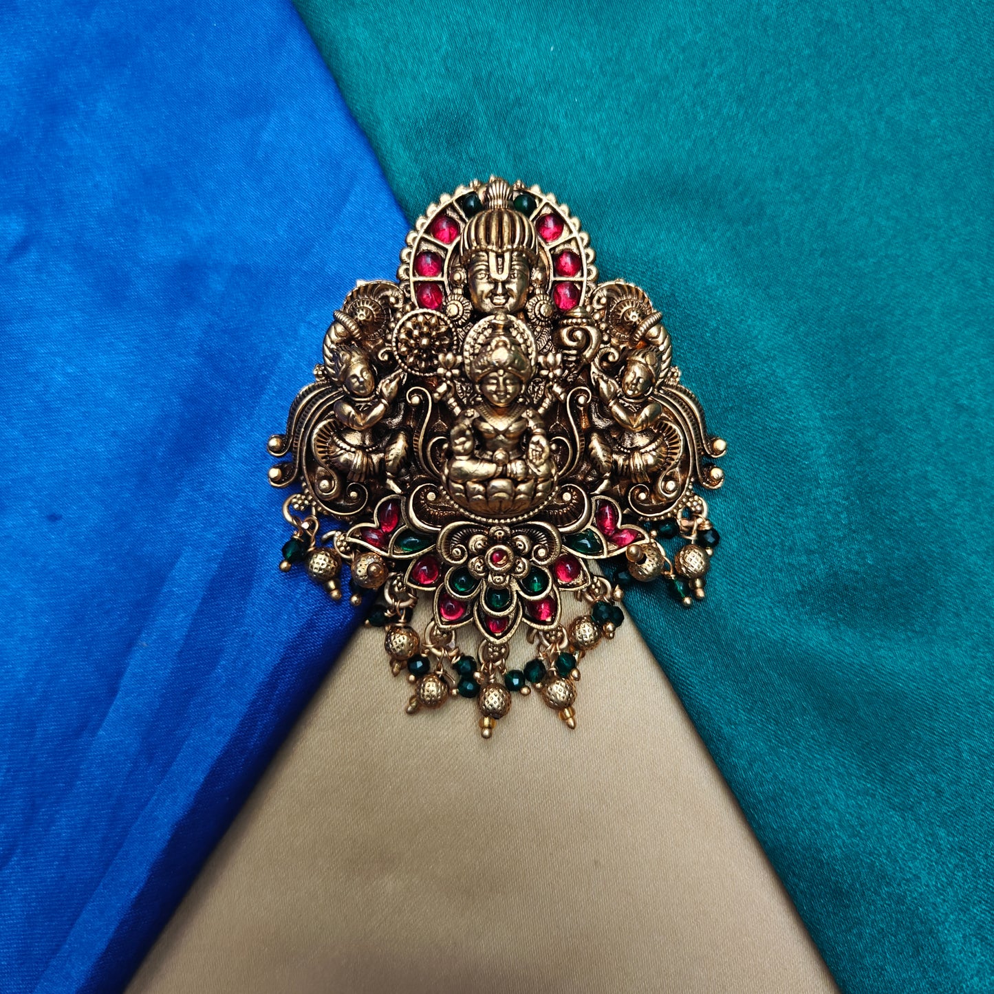 Beautiful Nakshi Single Pendant Jada