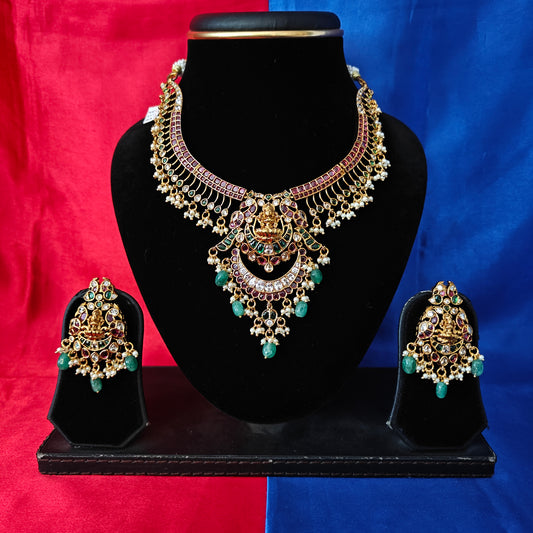 Beautiful Jadau Kundan Kante Necklace With Laxmi Idol