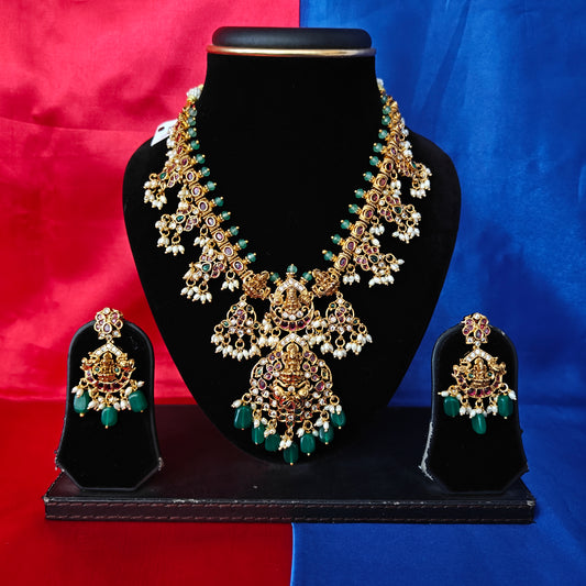 Beautiful Jadau Kundan Short Necklace With Laxmi Idol