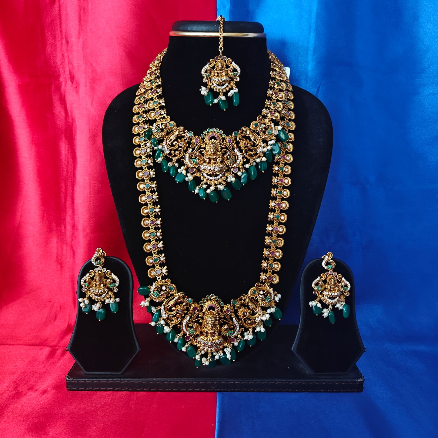 Beautiful Nakshi Combo Set With Laxmi Idol