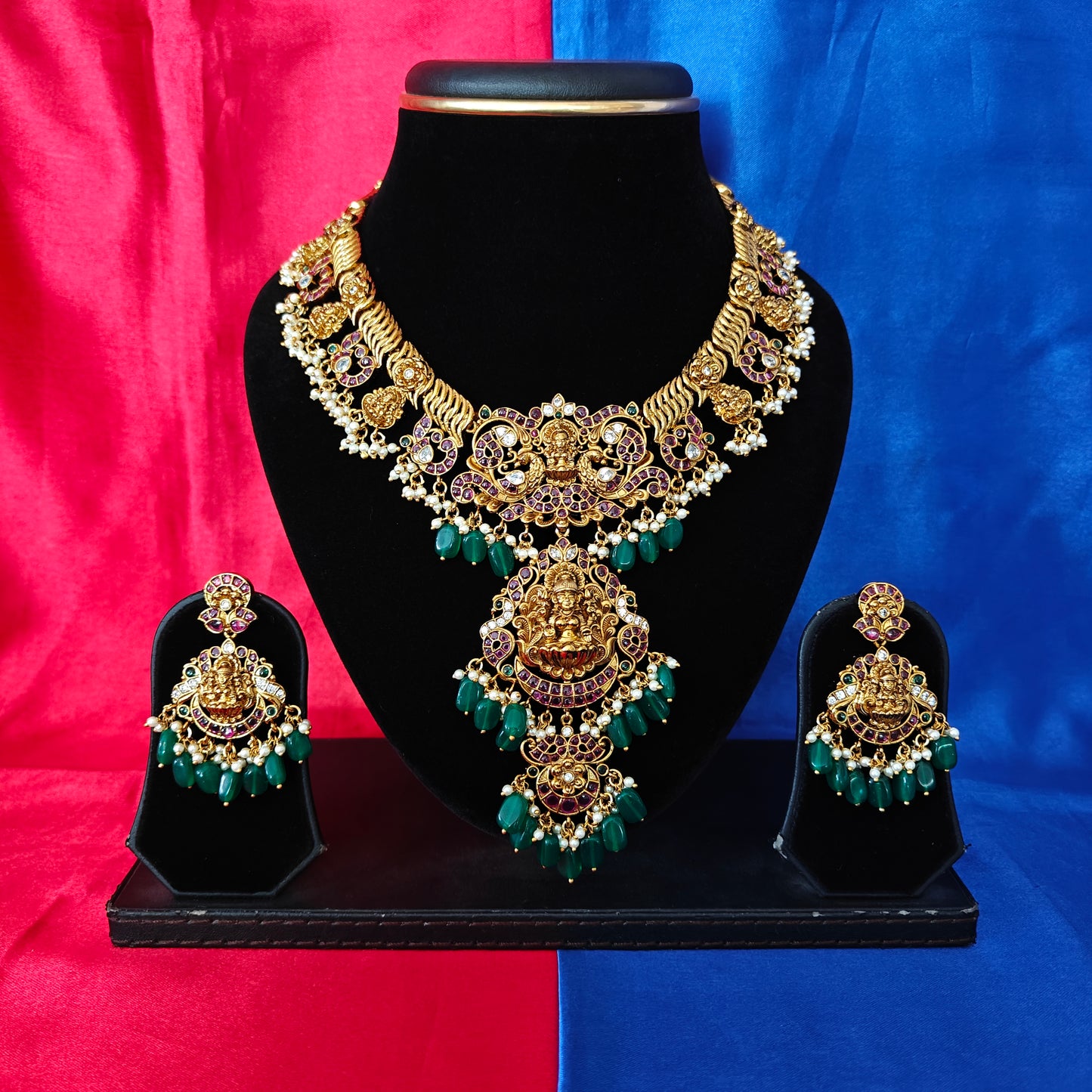 Beautiful Jadau Kundan Jalebi Short Necklace With Laxmi Idol - Ambica Wedding Mall