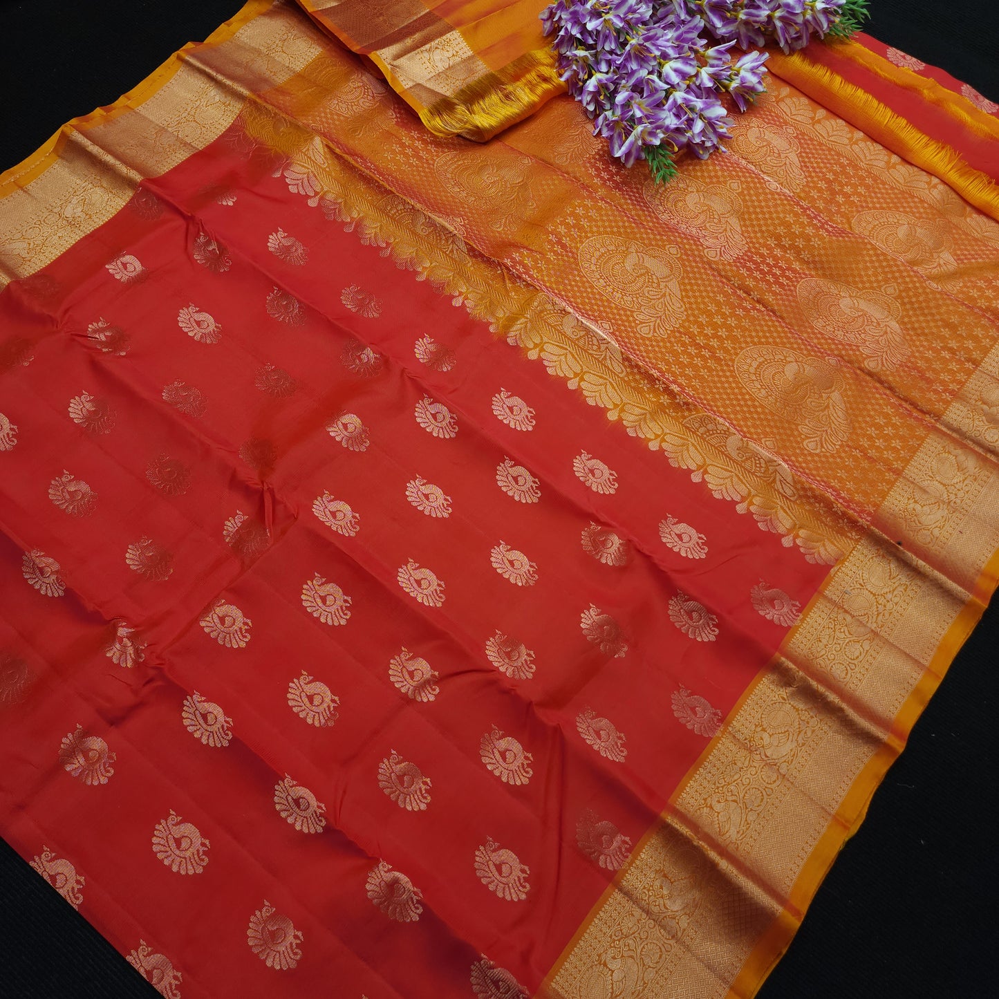 Handloom Kanchi Pattu Butta Light Weight Saree