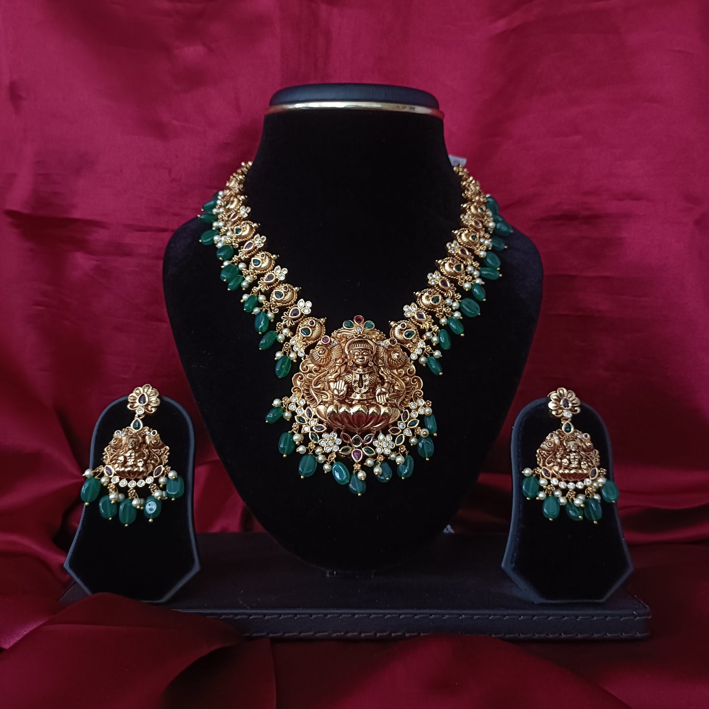 Beautiful Nakshi Short Necklace