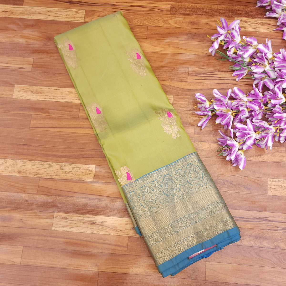 Semi Resham Kanchi Pattu Saree