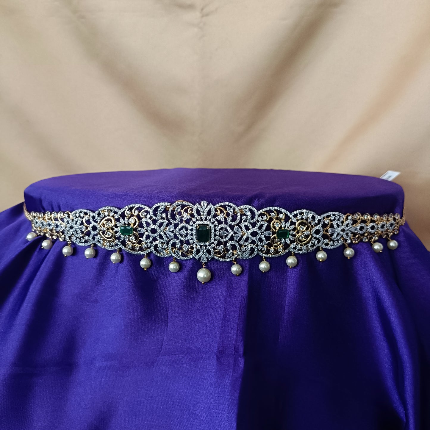 Elegant GJ Chain Type Vaddanam In Green Stone