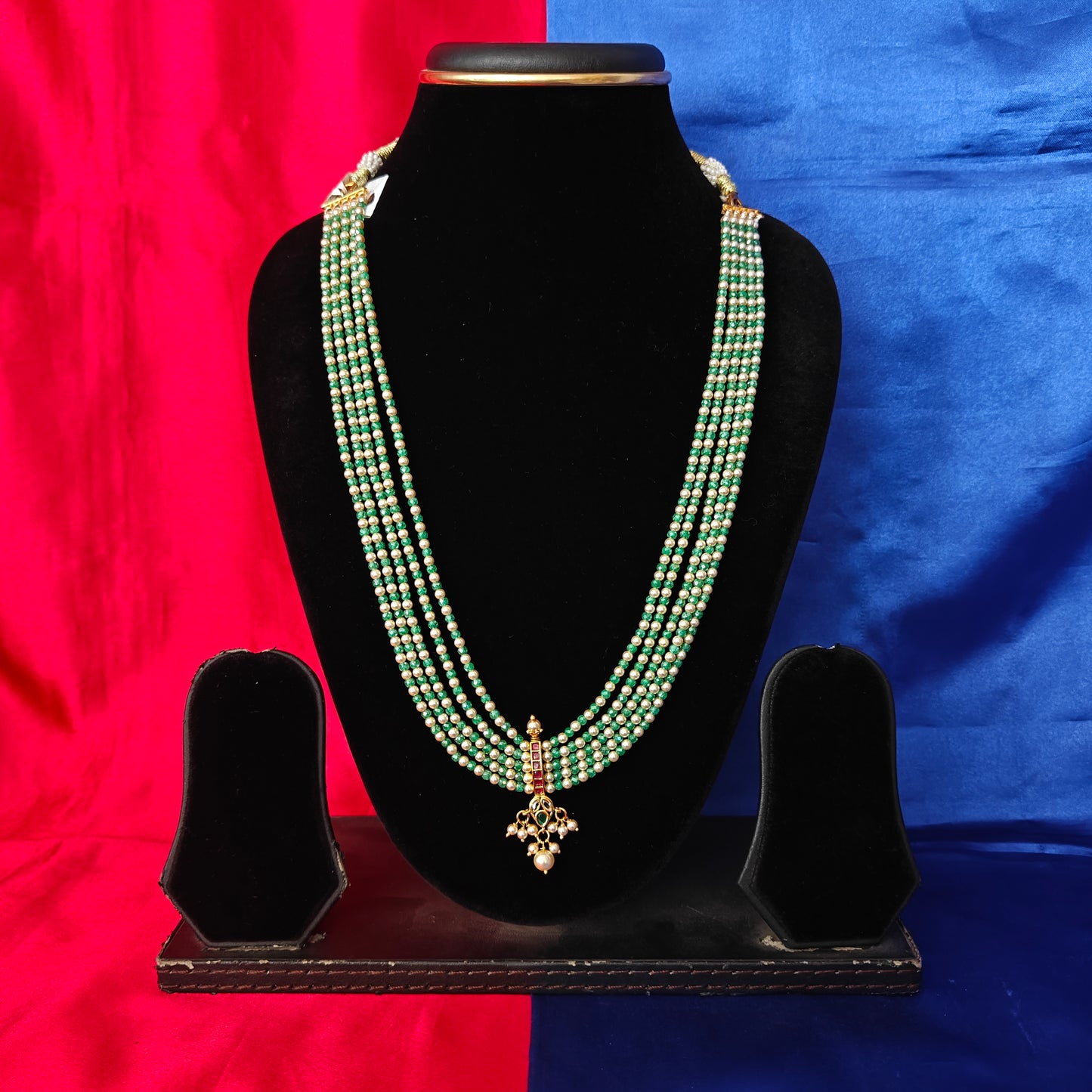 Beautiful Green Coloured Honex Necklace