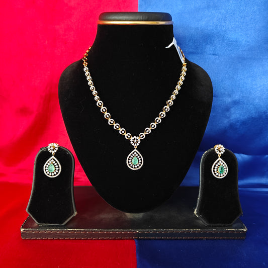 Beautiful GJ Short Necklace In Pista Green Stone