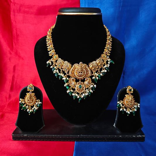 Beautiful Nakshi Short Necklace With Laxmi Idol